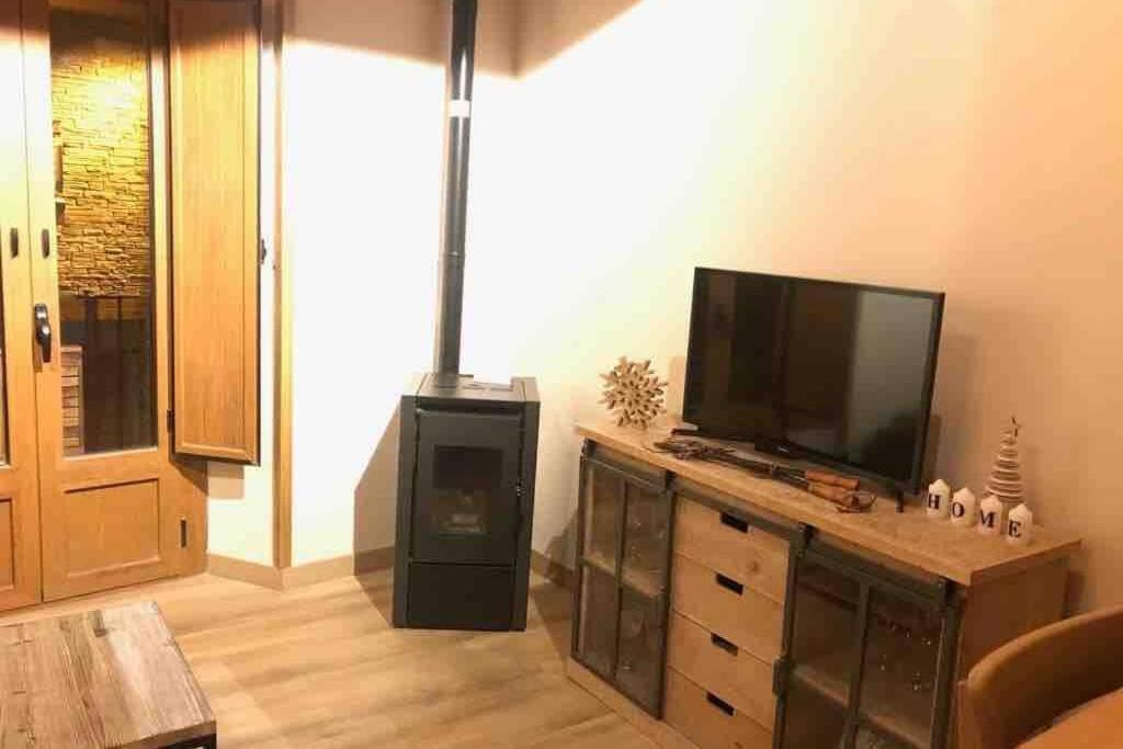Puigcerda Centro. Acogedor Apartament En El Pueblo Εξωτερικό φωτογραφία