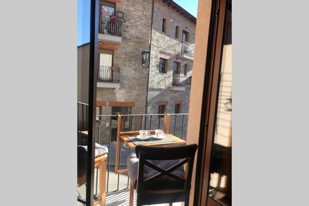 Puigcerda Centro. Acogedor Apartament En El Pueblo Εξωτερικό φωτογραφία